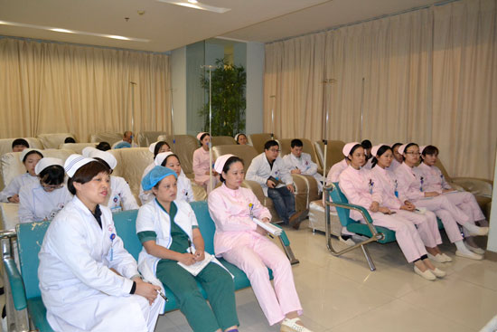 一病区、三病区36名护士参与了此次培训